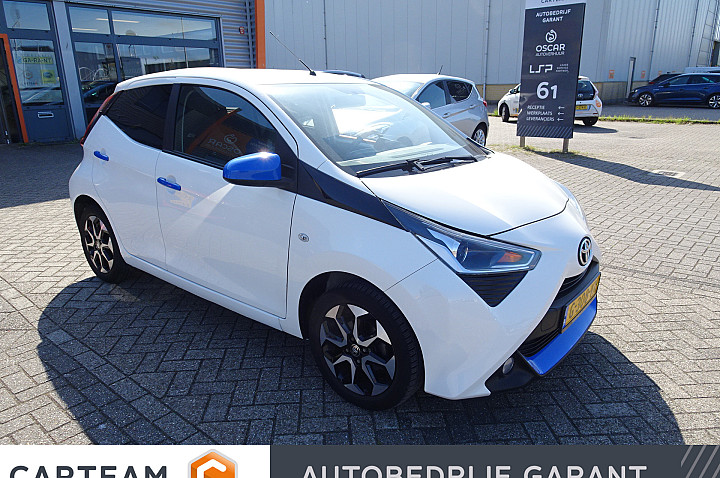 Toyota Aygo 1.0 VVT-i x-joy Climate / Camera / Navigatie / Carplay