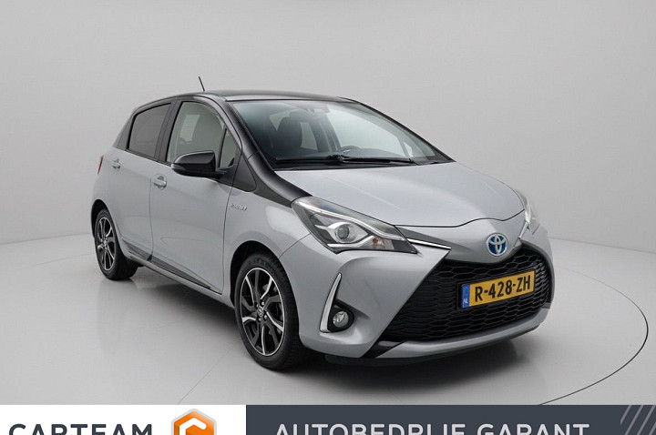 Toyota Yaris 1.5 Hybrid Bi-Tone Navi / Cruise