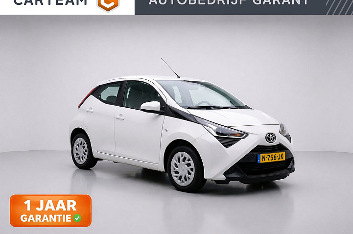 Toyota Aygo 1.0 VVT-i x-play | Navi | Camera | CarPlay | Led