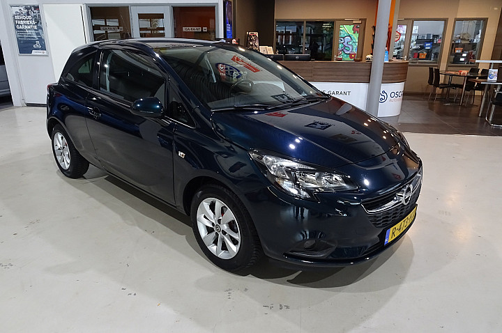 Opel Corsa 1.4 Edition Stoelverwarming / PDC / Multifunctioneel stuur